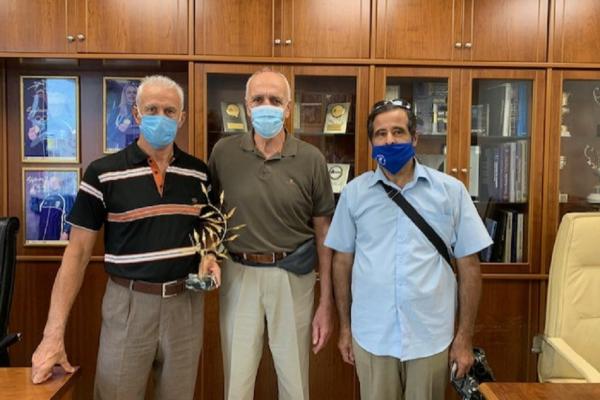 &Omicron;&iota; &Beta;&epsilon;&tau;&epsilon;&rho;ά&nu;&omicron;&iota; &tau;ί&mu;&eta;&sigma;&alpha;&nu; &tau;&omicron;&nu; &Beta;&alpha;&sigma;ί&lambda;&eta; &Sigma;&epsilon;&beta;&alpha;&sigma;&tau;ή &gamma;&iota;&alpha; &tau;&eta;&nu; &pi;&rho;&omicron;&sigma;&phi;&omicron;&rho;ά &tau;&omicron;&upsilon;