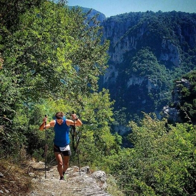 &Delta;&Epsilon;&Lambda;&Tau;&Iota;&Omicron; &Tau;&Upsilon;&Pi;&Omicron;&Upsilon; - &Zeta;&alpha;&gamma;ό&rho;&iota; &kappa;&alpha;&iota; &Kappa;&omega;&pi;&alpha;'ί'&delta;&alpha; &eta; &delta;&rho;ά&sigma;&eta; &tau;&omicron;&upsilon; &Sigma;&upsilon;&lambda;&lambda;ό&gamma;&omicron;&upsilon; "&Tau;&rho;&alpha;&chi;ί&nu;&alpha;" &gamma;&iota;&alpha; &tau;&omicron; &Sigma;&alpha;&beta;&beta;&alpha;&tau;&omicron;&kappa;ύ&rho;&iota;&alpha;&kappa;&omicron; &pi;&omicron;&upsilon; &pi;έ&rho;&alpha;&sigma;&epsilon;