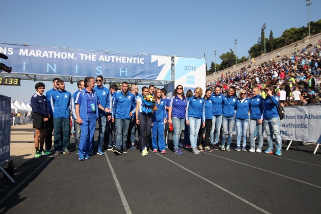 &Eta; &epsilon;&theta;&nu;&iota;&kappa;ή &omicron;&mu;ά&delta;&alpha; &Alpha;&nu;&delta;&rho;ώ&nu;- &Gamma;&upsilon;&nu;&alpha;&iota;&kappa;ώ&nu; &gamma;&nu;ώ&rho;&iota;&sigma;&epsilon; &tau;&eta;&nu; &alpha;&pi;&omicron;&theta;έ&omega;&sigma;&eta; &sigma;&tau;&omicron; &Pi;&alpha;&nu;&alpha;&theta;&eta;&nu;&alpha;ϊ&kappa;ό &Sigma;&tau;ά&delta;&iota;&omicron;
