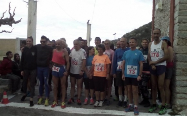 &Delta;&Epsilon;&Lambda;&Tau;&Iota;&Omicron; &Tau;&Upsilon;&Pi;&Omicron;&Upsilon; - &Mu;&epsilon;&tau;&alpha;&gamma;&omega;&nu;&iota;&sigma;&tau;&iota;&kappa;ό &delta;&epsilon;&lambda;&tau;ί&omicron; &Kappa;&omicron;ύ&lambda;&omicron;&upsilon;&mu;&alpha; &sigma;&tau;&eta; &Chi;&alpha;&rho;&alpha;&sigma;ό