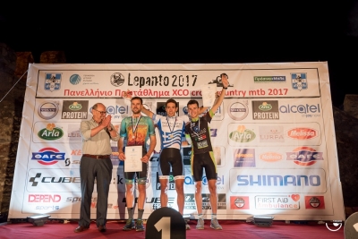 &Delta;&Epsilon;&Lambda;&Tau;&Iota;&Omicron; &Tau;&Upsilon;&Pi;&Omicron;&Upsilon; - &Pi;&rho;&omega;&tau;&alpha;&theta;&lambda;&eta;&tau;έ&sigmaf; &tau;&eta;&sigmaf; &omicron;&rho;&epsilon;&iota;&nu;ή&sigmaf; &pi;&omicron;&delta;&eta;&lambda;&alpha;&sigma;ί&alpha;&sigmaf; &omicron; &Delta;&eta;&mu;ή&tau;&rho;&eta;&sigmaf; &Alpha;&nu;&tau;&omega;&nu;&iota;ά&delta;&eta;&sigmaf; &kappa;&alpha;&iota; &eta; &Beta;&alpha;&rho;&beta;ά&rho;&alpha; &Phi;&alpha;&sigma;ό&eta;