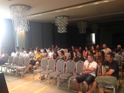 &Sigma;&tau;&iota;&sigmaf; &Sigma;έ&rho;&rho;&epsilon;&sigmaf; &omicron;&iota; &mu;&iota;&kappa;&rho;&omicron;ί &gamma;&iota;&alpha; &tau;&omicron; &kappa;&alpha;&mu;&pi; &pi;&rho;&omicron;&epsilon;&tau;&omicron;&iota;&mu;&alpha;&sigma;ί&alpha;&sigmaf;