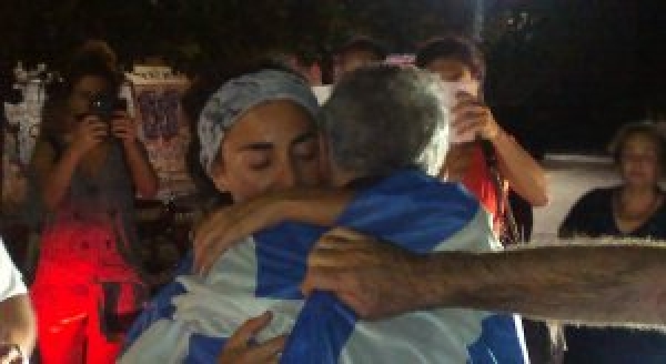 &Delta;&Epsilon;&Lambda;&Tau;&Iota;&Omicron; &Tau;&Upsilon;&Pi;&Omicron;&Upsilon; - &Kappa;&alpha;&mu;&pi;&alpha;&xi;ή&sigmaf; &Pi;&alpha;&nu;&tau;&epsilon;&lambda;ή&sigmaf; &kappa;&alpha;&iota; &Mu;&alpha;&rho;&kappa;ά&kappa;&omicron;&upsilon; &Sigma;&tau;έ&lambda;&lambda;&alpha; &alpha;&pi;ό &tau;&omicron;&upsilon;&sigmaf; &kappa;&omicron;&rho;&upsilon;&phi;&alpha;ί&omicron;&upsilon;&sigmaf; &alpha;&theta;&lambda;&eta;&tau;έ&sigmaf; &upsilon;&pi;&epsilon;&rho;&alpha;&pi;&omicron;&sigma;&tau;ά&sigma;&epsilon;&omega;&nu; &sigma;&tau;&eta;&nu; &Epsilon;&lambda;&lambda;ά&delta;&alpha;