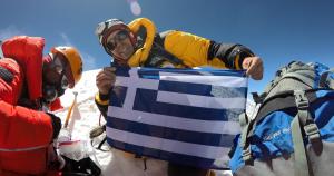 &Omicron; &Alpha;&nu;&tau;ώ&nu;&eta;&sigmaf; &Sigma;&upsilon;&kappa;ά&rho;&eta;&sigmaf; έ&chi;&alpha;&sigma;&epsilon; &tau;&eta; &zeta;&omega;ή &tau;&omicron;&upsilon; &kappa;&alpha;&tau;ά &tau;&eta;&nu; &kappa;&alpha;&tau;ά&beta;&alpha;&sigma;&eta; &alpha;&pi;ό &tau;&eta;&nu; &kappa;&omicron;&rho;&upsilon;&phi;ή Dhaulagiri &sigma;&tau;&omicron; &Nu;&epsilon;&pi;ά&lambda;