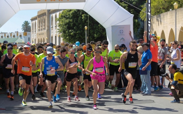 &Delta;&Epsilon;&Lambda;&Tau;&Iota;&Omicron; &Tau;&Upsilon;&Pi;&Omicron;&Upsilon; - &Mu;&epsilon;&gamma;ά&lambda;&eta; &epsilon;&pi;&iota;&tau;&upsilon;&chi;ί&alpha; &gamma;&iota;&alpha; &tau;&omicron; Roads to Rhodes Marathon 2016