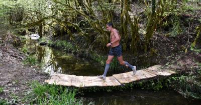 &Pi;&alpha;&rho;&alpha;&Kappa;&alpha;&lambda;ά&mu;&iota;&epsilon;&sigmaf; &Delta;&iota;&alpha;&delta;&rho;&omicron;&mu;έ&sigmaf; - &Alpha;&gamma;ώ&nu;&alpha;&sigmaf; &omicron;&rho;&epsilon;&iota;&nu;&omicron;ύ &tau;&rho;&epsilon;&xi;ί&mu;&alpha;&tau;&omicron;&sigmaf; &sigma;&tau;&iota;&sigmaf; 11 &Iota;&omicron;&upsilon;&nu;ί&omicron;&upsilon;